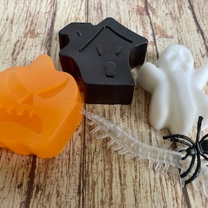 Halloween Soap, Halloween Soap Gift, Halloween Soap Set of 3, Fall Soap, Ghost, Haunted House, Pumpkin Soap, Kid Halloween Gift image 3