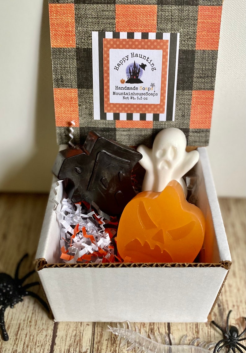 Halloween Soap, Halloween Soap Gift, Halloween Soap Set of 3, Fall Soap, Ghost, Haunted House, Pumpkin Soap, Kid Halloween Gift image 1