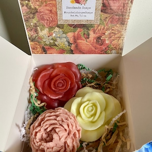 Flower Gift Box, Flower Soap, Christmas Gift for Her, Gift for Mom, Fall Flowers, Rose Soap, Peony Soap, Romantic Gift, Gift for Her