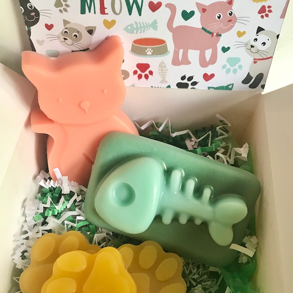 Cat Soap, Christmas Soap Gift Box, Christmas Gift for Cat Lovers, Cat & Fish Soap Gift Set, Cat Gift, Cat Mom Gift, Animal Soap