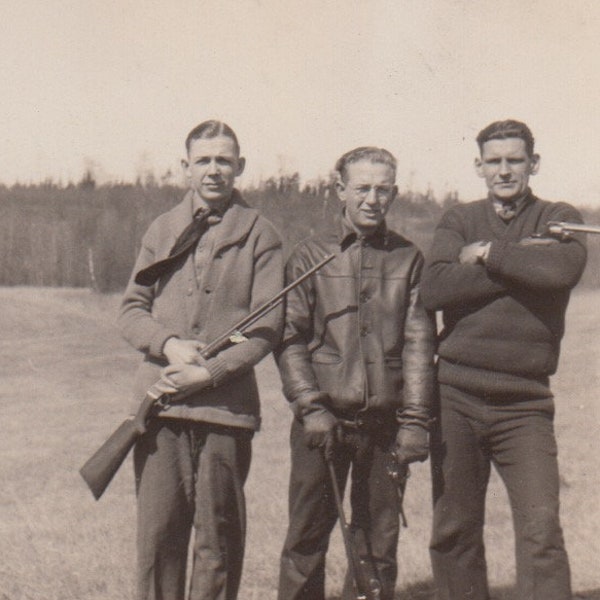 Old School Cool Photo / Men with Guns Vintage Photograph / Hunting Rifle / Shotgun / Second Amendment / American History / 1930s / Young Men