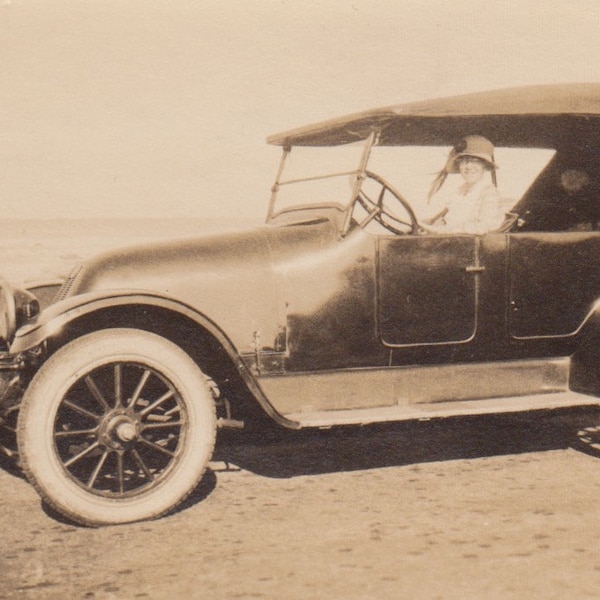 Antique Car Photo /  Lady Driver / Model T / Historical Photo / Roaring 20s Photo / Early Photograph / Retro Snapshot / Scrapbook Photo