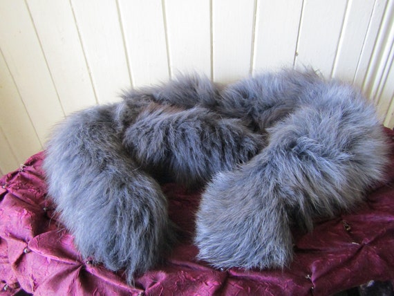 Gray Fox Tail Stole, Slate Gray Fur, Vintage Fur - image 5