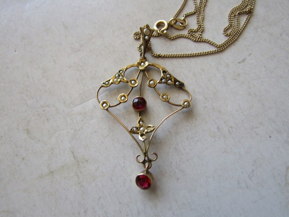 Garnet-Pearl Gold Necklace