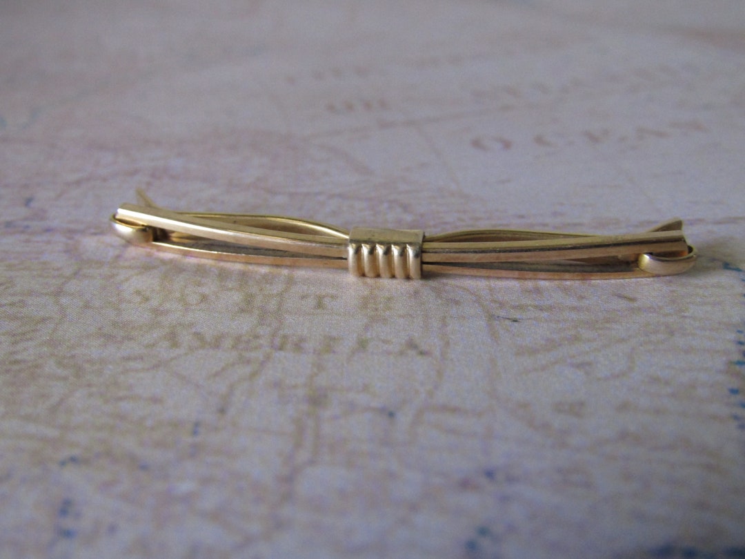 Collar Clip - Etsy