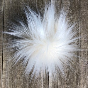 Faux fur Pom for hats,Pom Pom,Pom for beanies,Pom for Keychains, Pom for headbands,craft supplies, supplies for makers