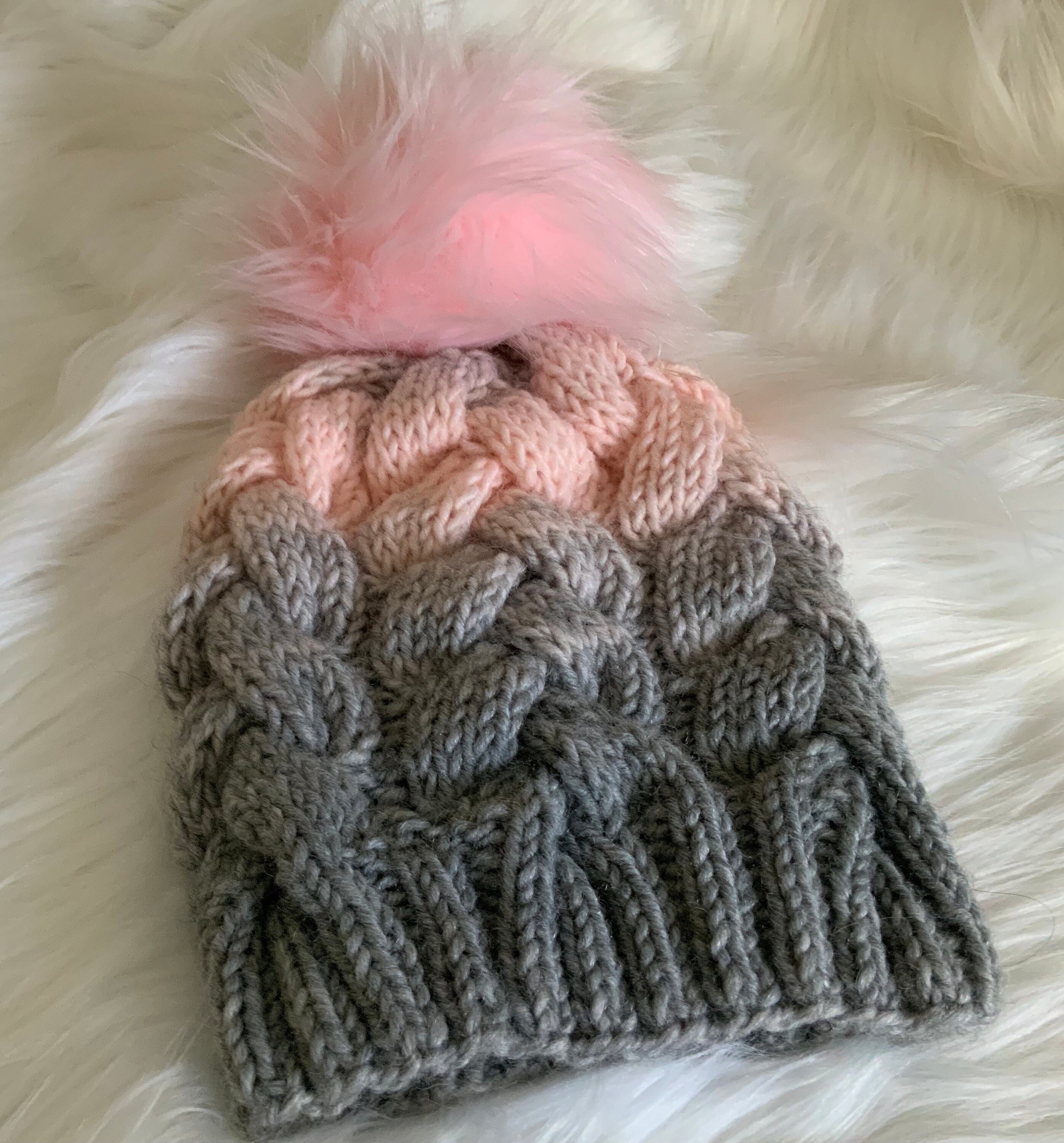 Chunky Cable Knit Beanie: Gray and Pink Gradient With 6-inch  display picture 3