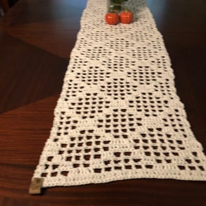 Crochet Table Runner Pattern only: Modern Farmhouse Tapestry (PDF Pattern)