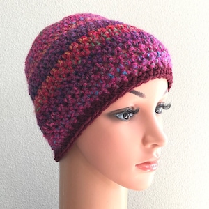Crochet Chemo Beanie, Removable Flower, Soft Acrylic Hat bild 2