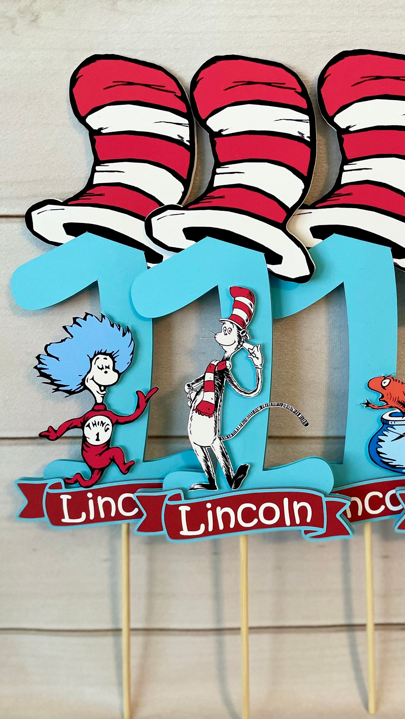 Cumpleaños del Gato con Sombrero, Centro de Mesa del Dr. Seuss, Decoración  del Gato con Sombrero del Dr. Seuss - Etsy México, image size:1686x2996