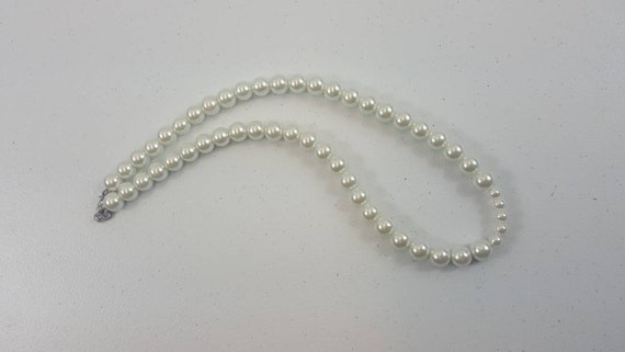 Vintage Faux Pearl Necklace - image 1