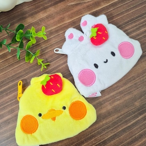 Wuukie and Soya Cute Plush Animal Zipper Pouch, Kawaii Coin Purse, Soft Mini Pouch for Coins Makeup or Gifts, Bunny Duck Pouch