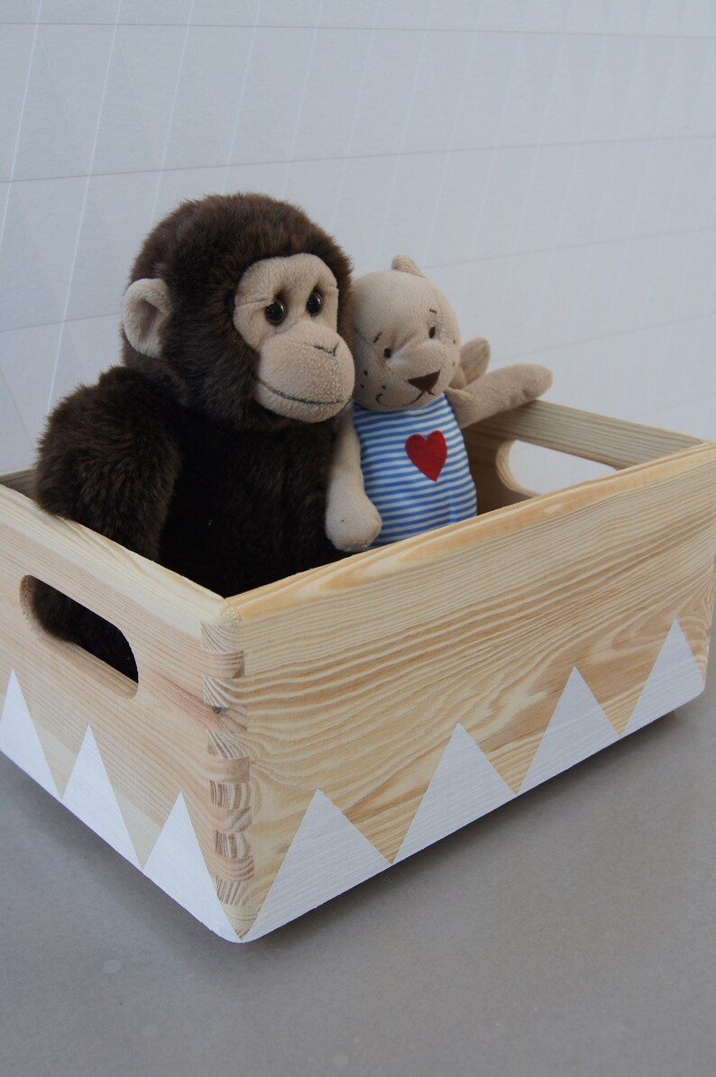 toy box for small spaces