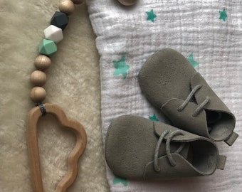 Teething necklace made of wood silicone grey white mint cloud with wooden clip