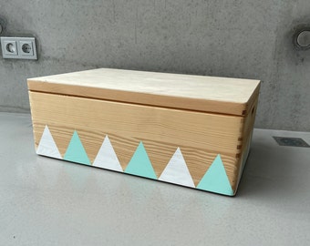 Coffre à jouets en bois XL - triangle - blanc / menthe