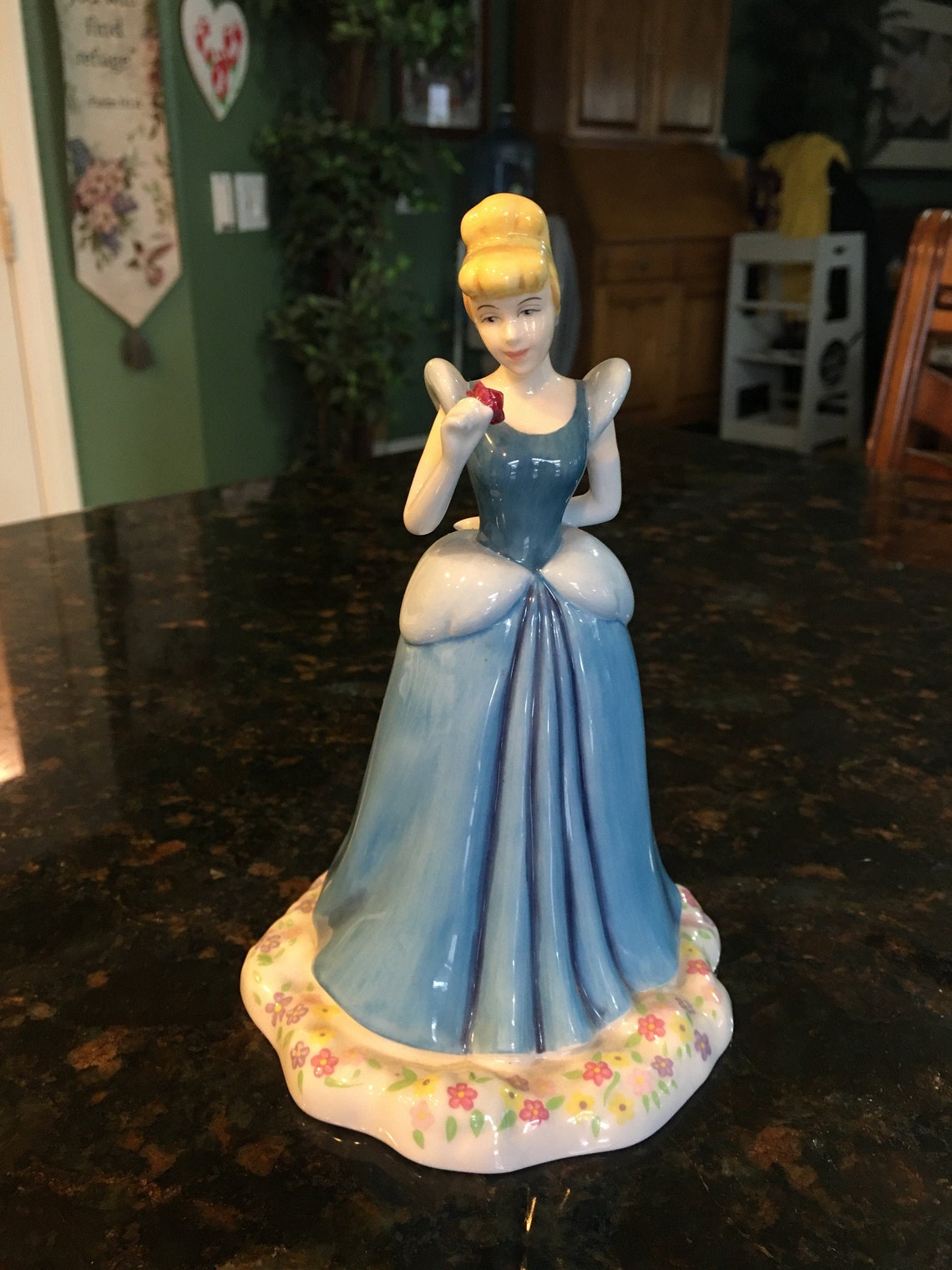 royal doulton cinderella off to the ball
