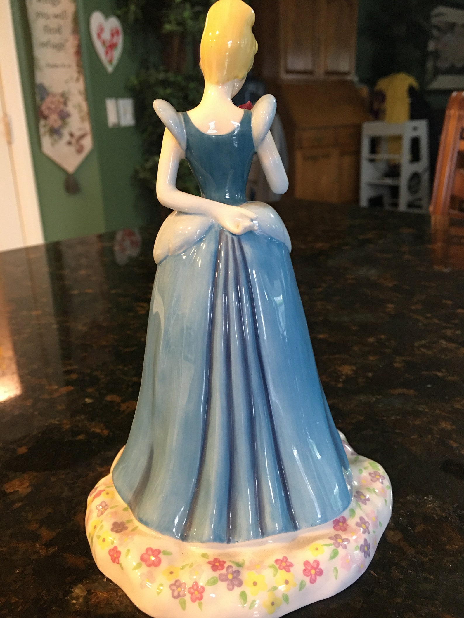 royal doulton cinderella off to the ball