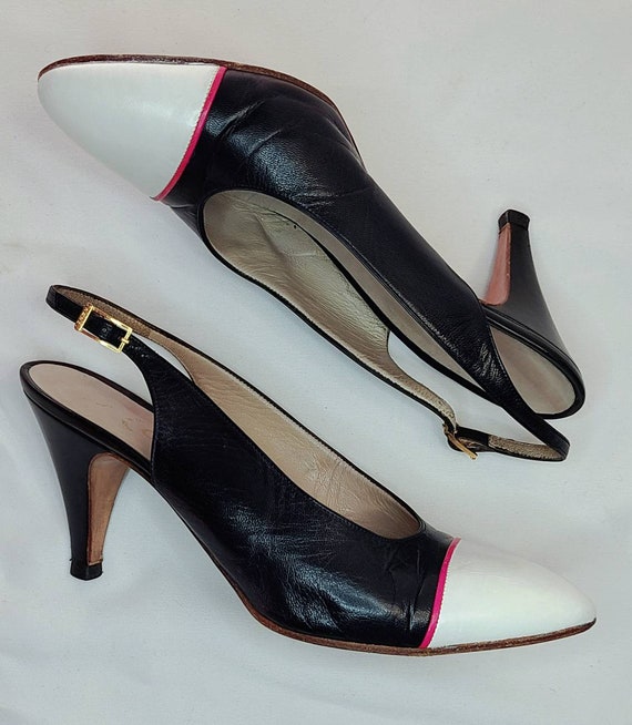 Vintage Chanel Spectator Slingback Pumps ca. late… - image 3