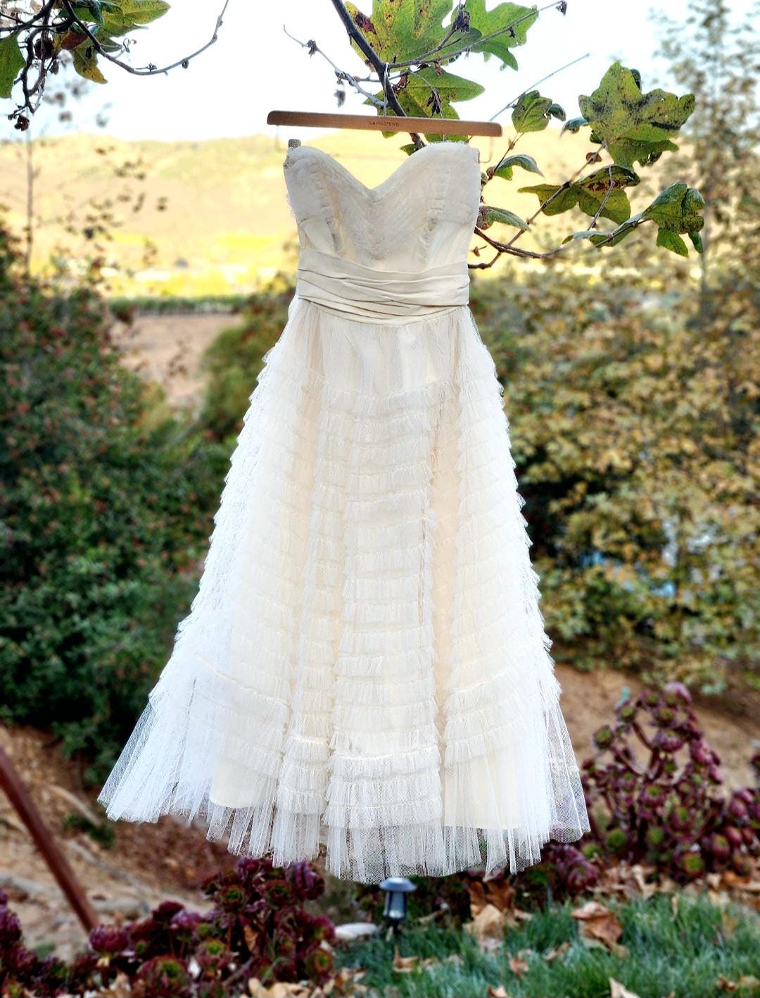 layered cupcake dress 1950s Vintage Strapless With Tiered Layers of Tulle and Large Satin Bow Sherri Hill Dress 56936