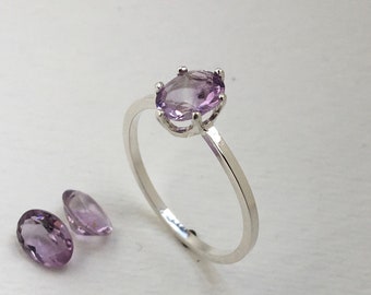 Sterling Silver Solitaire Ring with Brilliant Brasilia Amethyst
