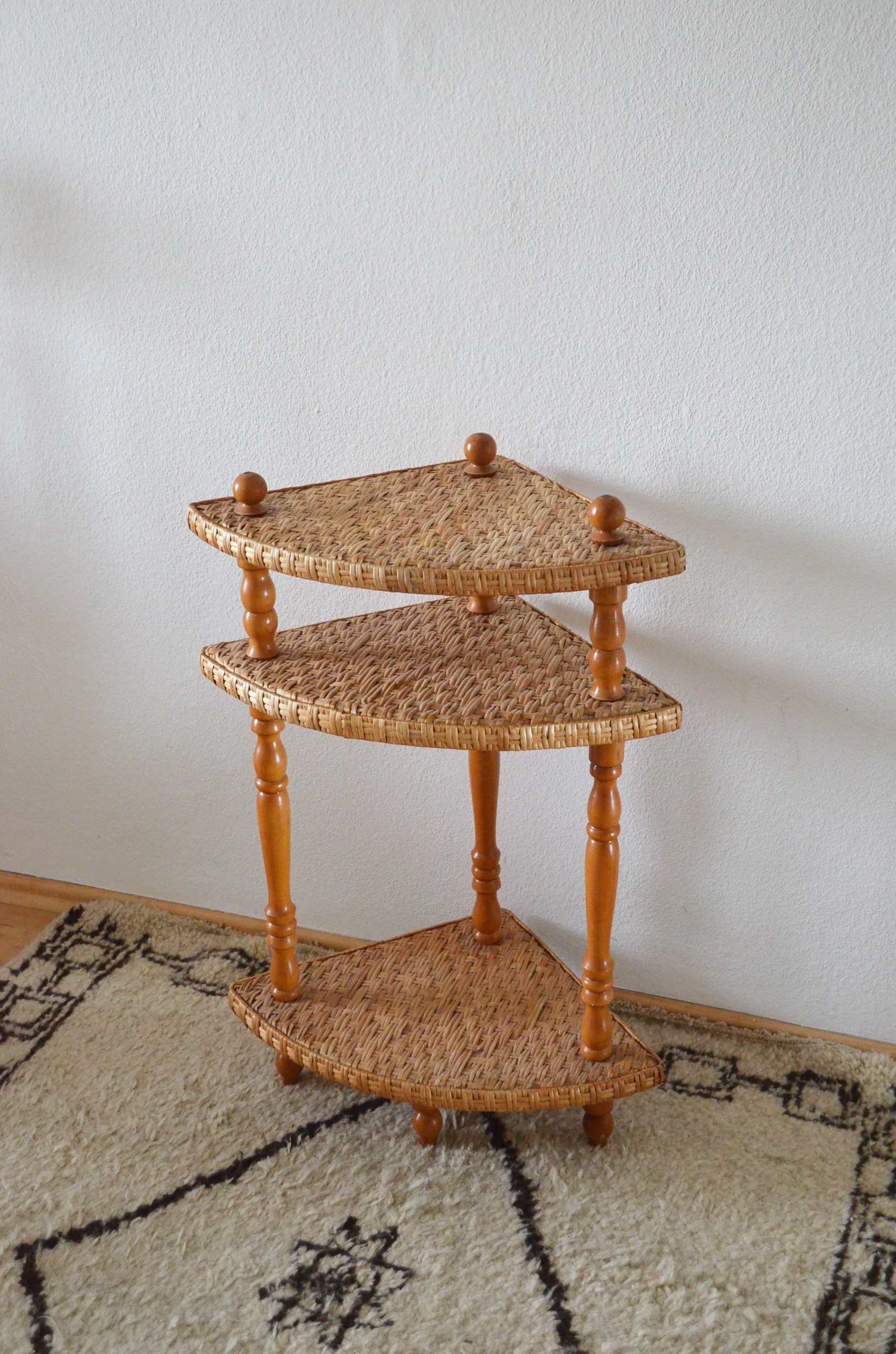 Vintage corner shelf rattan & wood side table wicker boho bookshelf
