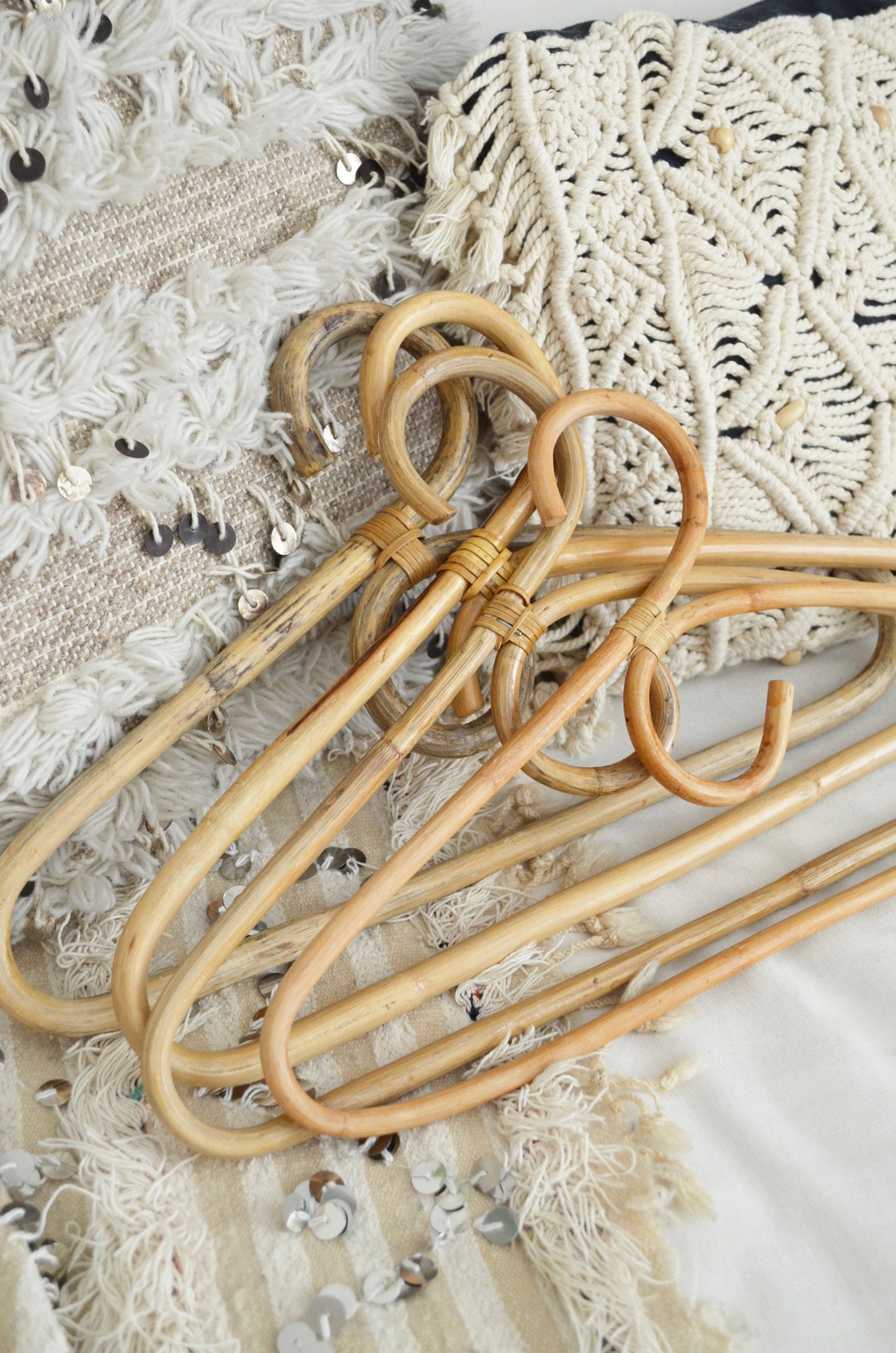 Set of 4 vintage hangers made of bamboo