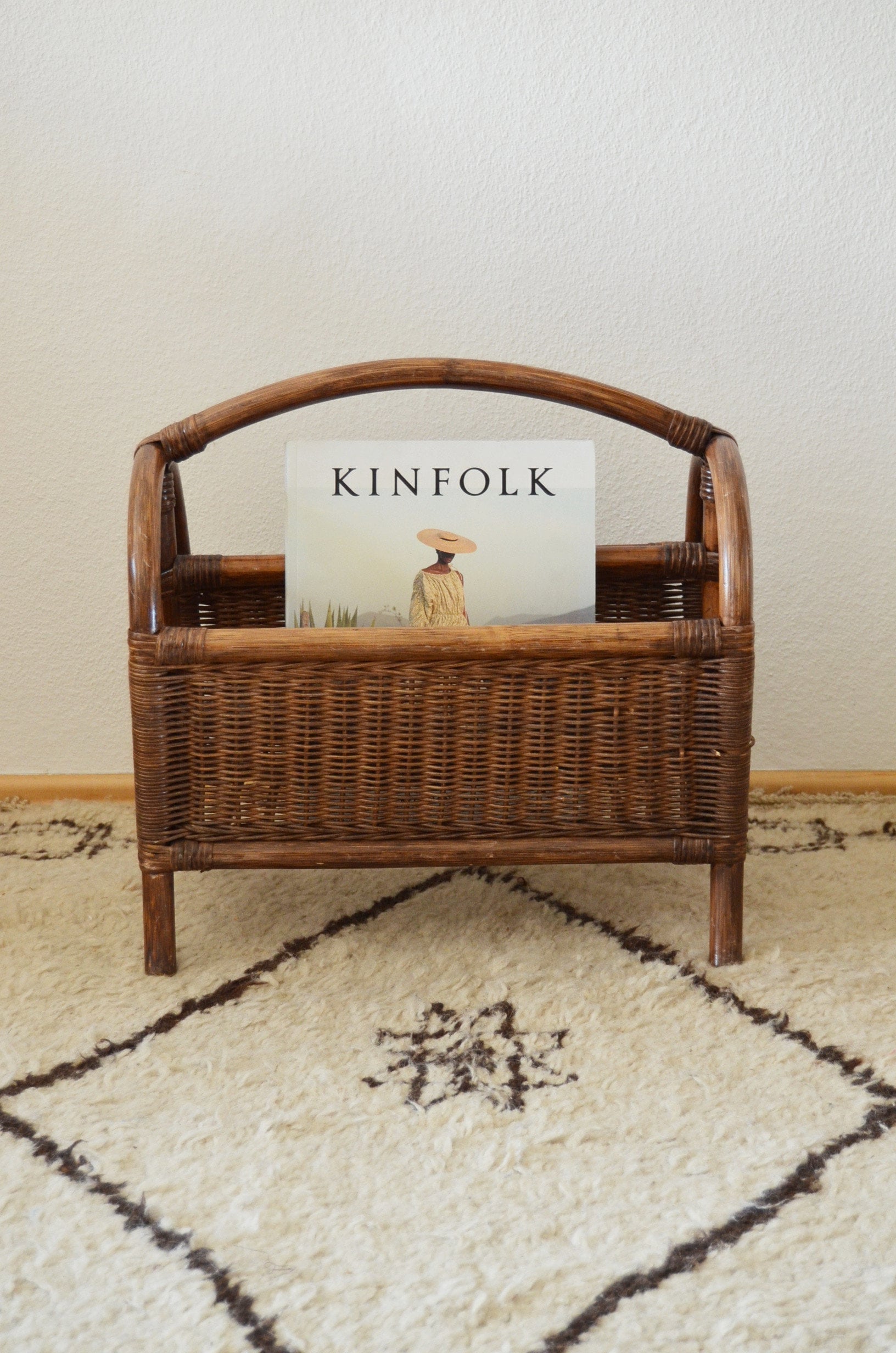 Vintage Rattan Bamboo Newspaper Stand Magazine Holder Basket Heart