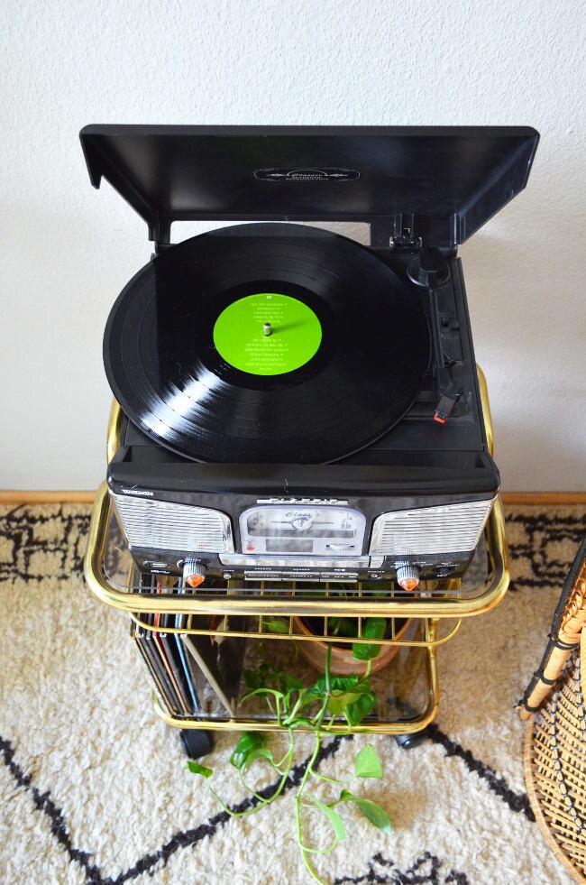 Gold vintage record stand, side table brass with glass for turntable