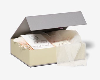 Wedding Keepsake Overflow Box | Adjustable or Removable Dividers | Fits cake topper champagne flutes table decorations
