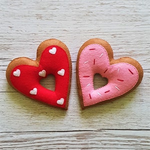 Valentines Donuts, Valentines Day Gift, Felt Heart Valentine, Valentine Ornament, Love