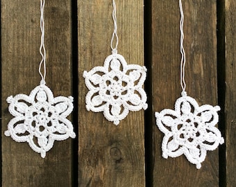 CROCHET PATTERN - Pretty Snowflake Ornament Christmas Decoration Written Pattern PDF | English