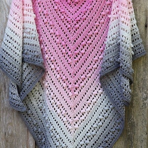 CROCHET PATTERN - Popcorn Triangle Shawl Written Pattern Instant PDF Download | English