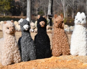 alpaca figurine