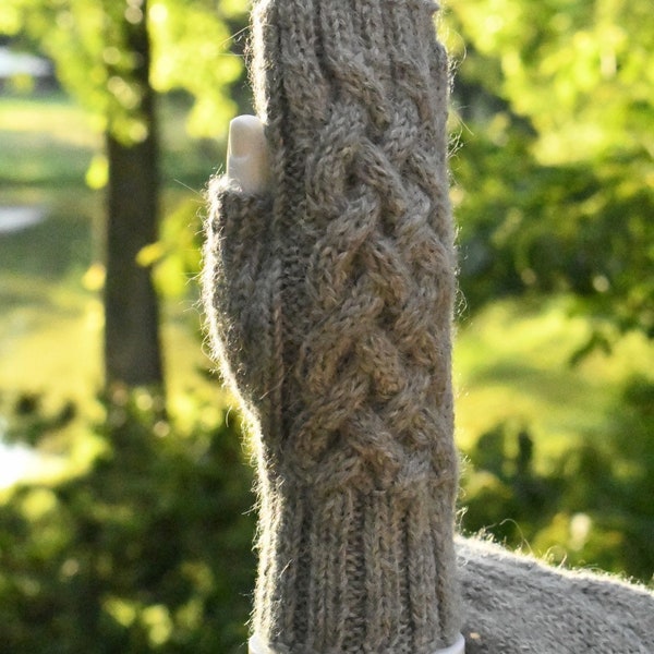 Alpaca Shadow Cable Fingerless Gloves/ Ladies Gloves/ Alpaca Wool Gloves/Soft & Warm Gloves/llama/Superfine Alpaca Gloves/Cable Knit Gloves