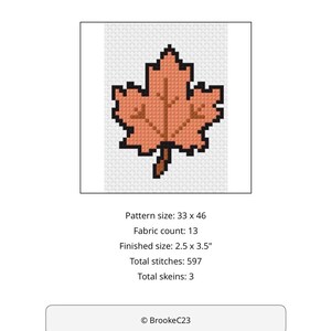 Puede incluir: Un patrón de punto de cruz de una hoja de arce color melocotón con contornos y venas marrón oscuro sobre una cuadrícula blanca. El texto incluye 3.5x2.5LEAF13, tamaño del patrón 33 x 46, tela 13, tamaño final 6,35 x 8,89 cm, 597 puntadas, 3 madejas y © BrookeC23.