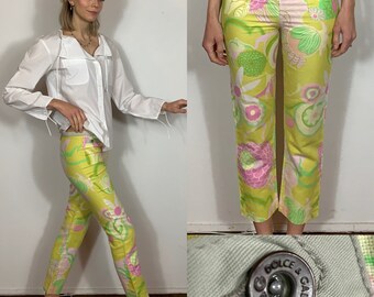 Pantalones de lino DOLCE & GABBANA de la década de 2000, pantalones de diseñador, pantalones de cintura baja, pantalones con agujeros de llave, pantalones florales, pantalones Capri, pantalones de verano.