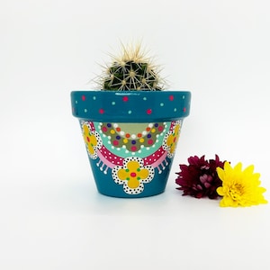Flower pot, plant pot for small indoor plants