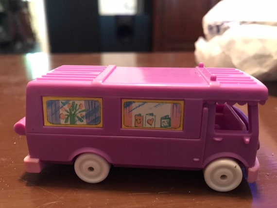 polly pocket stable on the go