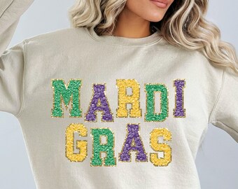 Mardi gras faux chenille tee. Mardi Gras shirt. New Orleans shirt.Let the good times roll shirt. Glitter shirt.King cake. Louisiana tee