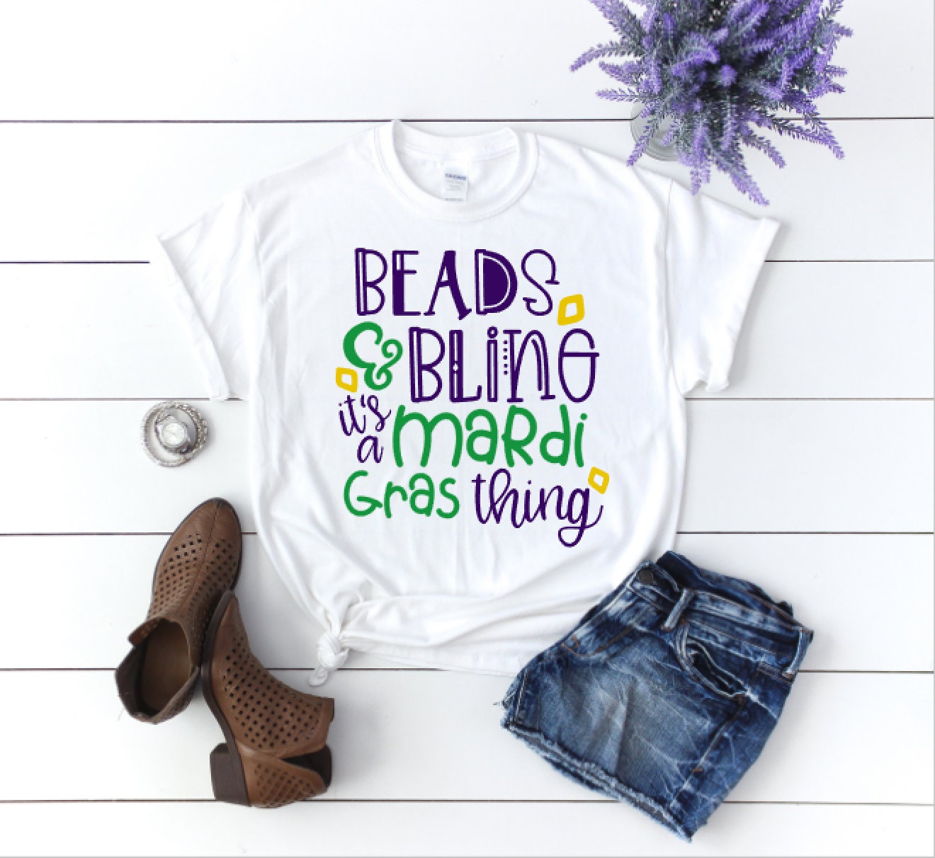 Beads and Bling It’s a Mardi Gras Thing Tee. Mardi Gras | Etsy