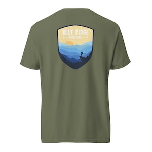 Blue Ridge Mountains - Komfortfarben Kurzarm-T-Shirt