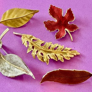 Vintage Gold Tone Leaf Brooches Lot: Maple, Fern Enamel Botanical Jewelry