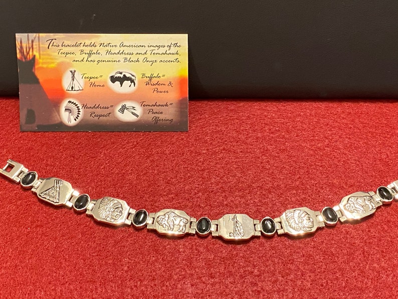 Vintage Native American Bracelet Silver Tone Genuine Onyx Images of Teepee Buffalo Headdress Tomahawk Original Box /& Card