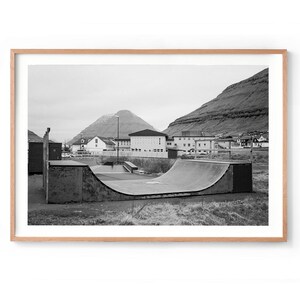Skate Park Print - Skate Boarding Print, Skateboard Wall Art, Large Skating Poster, Black and White Framed Photography, Skate Travel Poster image 5