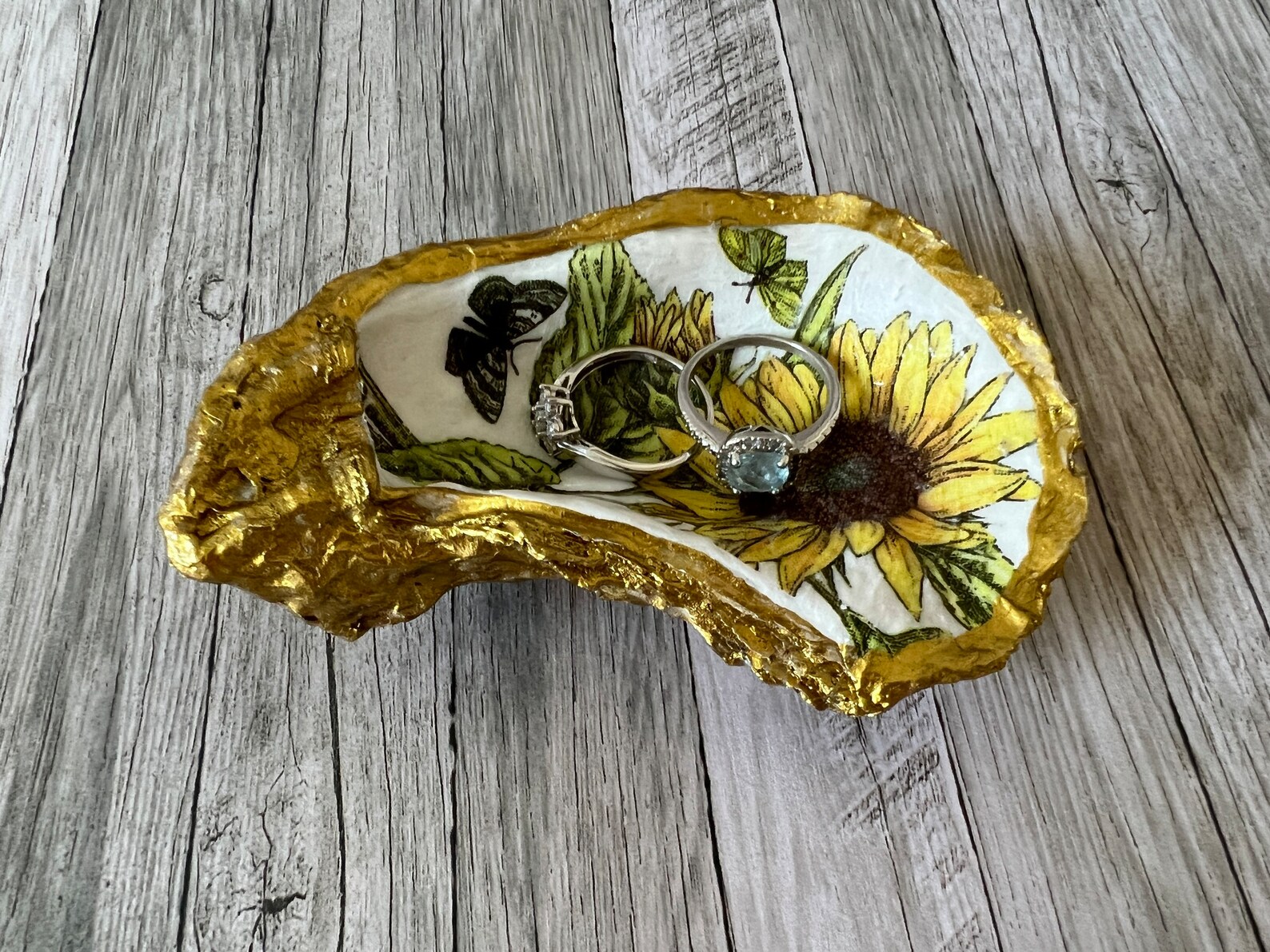 Beautiful Natural Oyster Jewelry Dish Oyster Jewelry Plate Etsy
