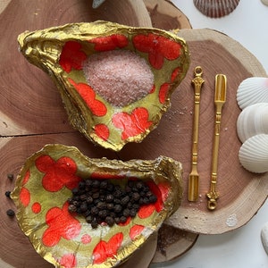 Oyster Salt and Pepper set with golden spoons, Modern pattern oyster salt and pepper shakers