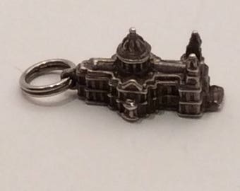 Vintage Sterling Silver St. Paul's Cathedral Charm for your Bracelet or Pendant