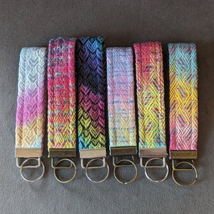 Pulsera de llavero tejida a mano Arco iris