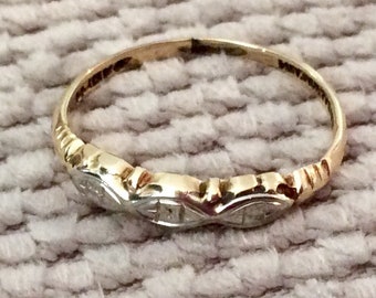 Vintage Art Deco 14K and 18K Yellow and White Gold Wedding Band