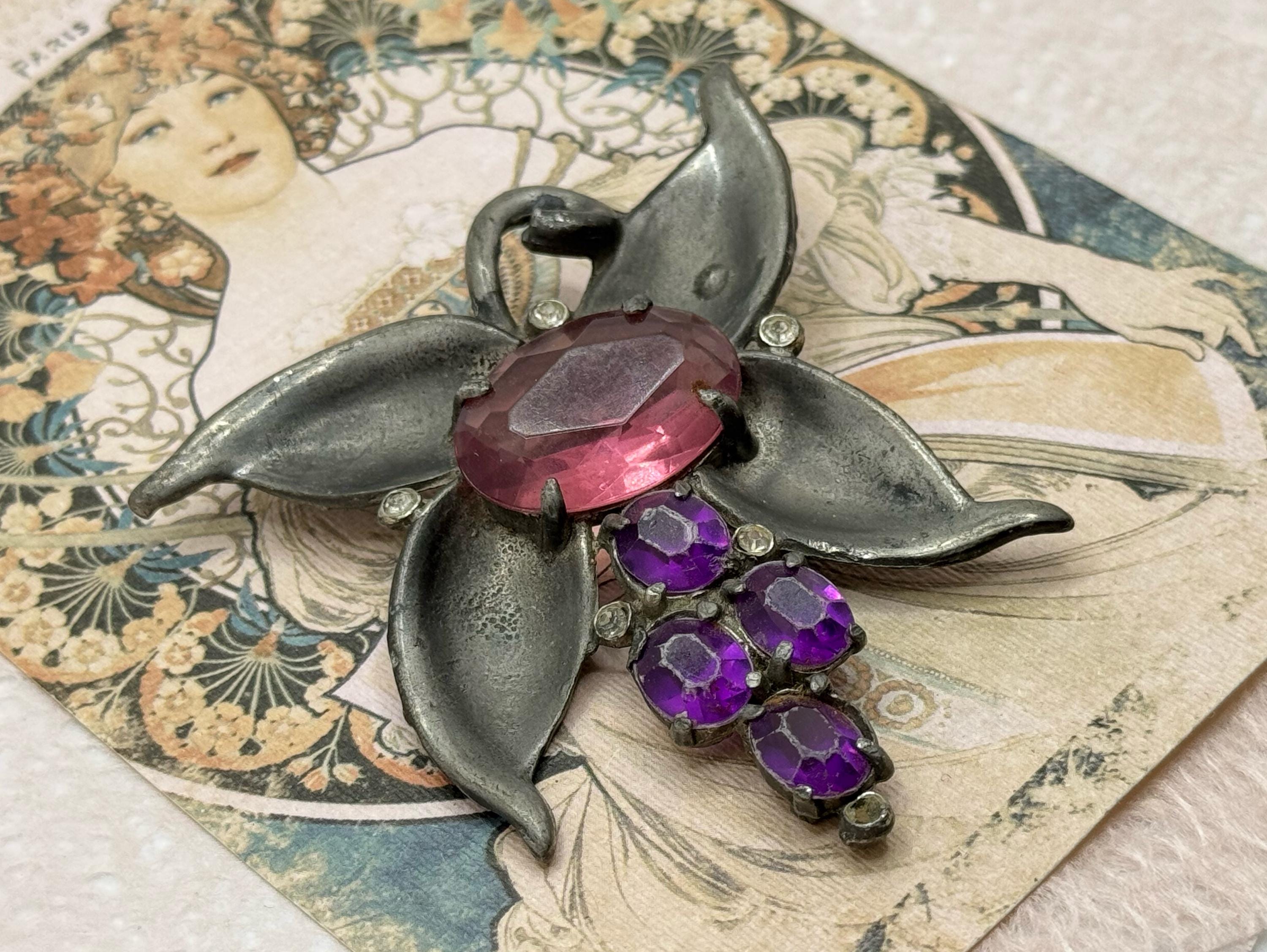 1930s Purple Rhinestone Pot Metal Brooch Art Deco Glass Pin Vintage Art Deco 1930s Czech Amethyst Purple Glass, Open  main image 4